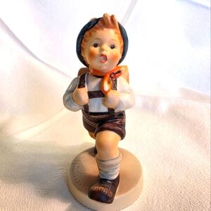 Vintage Goebel Hummel School Boy Figurine Boy With Knapsack TMK 6